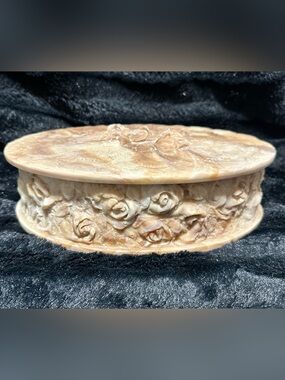 Avondale Vintage Crushed Glass Jewelry/Trinket  Box With Rose Design